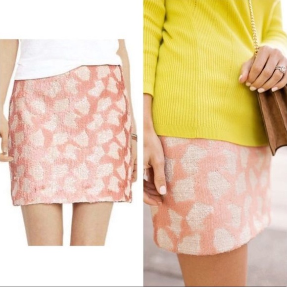 BANANA REPUBLIC Pink Sequin Patterned Mini Skirt - Picture 3 of 12